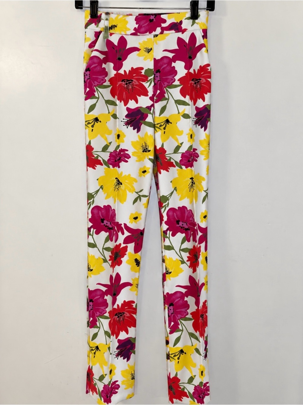 New🌺$395 Chiara Boni Italy La Petite Robe Nuccia Crop Floral Pants Size 40 US 4 - Picture 4 of 10